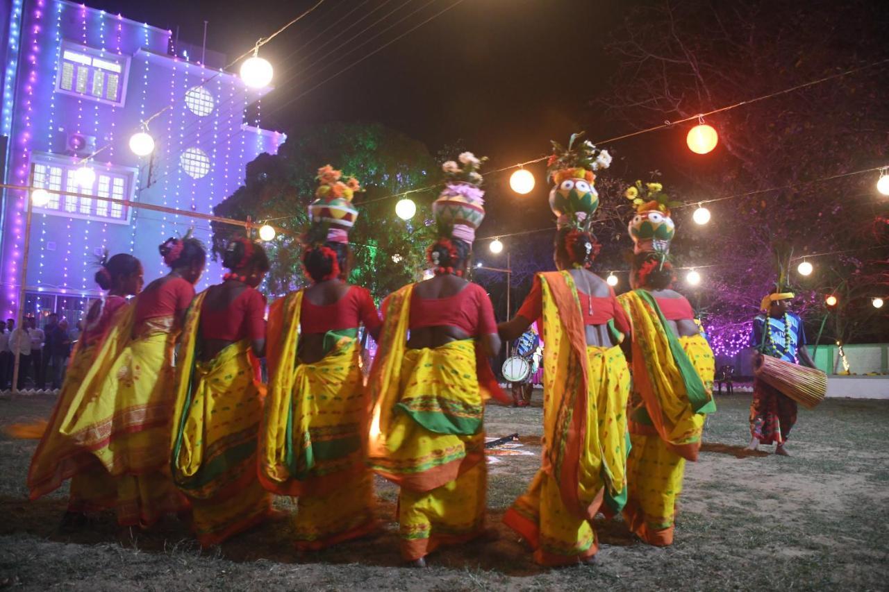 Jhargram Eshani Hotels And Guest House Exteriér fotografie