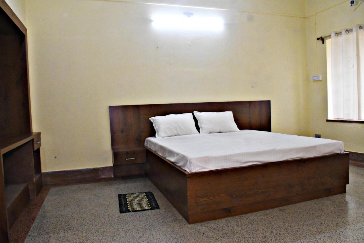Jhargram Eshani Hotels And Guest House Exteriér fotografie
